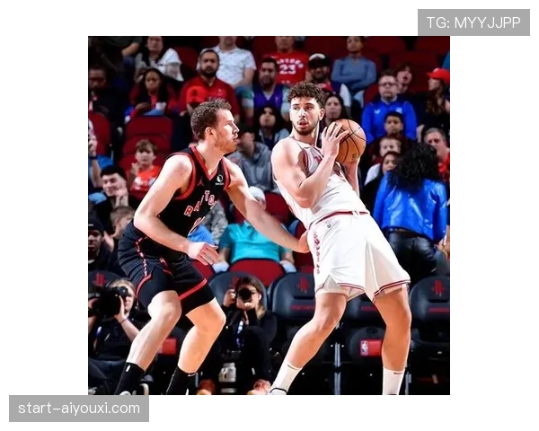 火箭对阵黄蜂时乌度卡尝试四前锋换防提速却因执行脱节未能扭转颓势